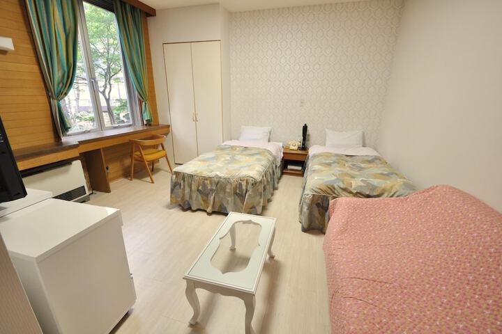 Room 8 of 58