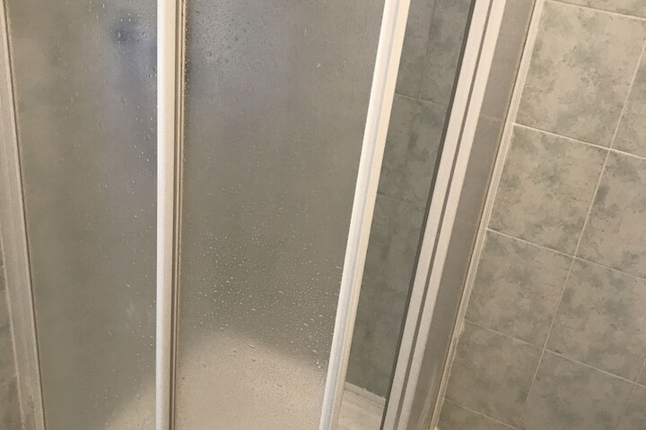 Room 11 of 48