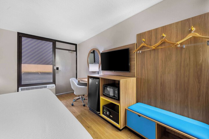 1 King Bed Mobility Accessible (5 of 19)