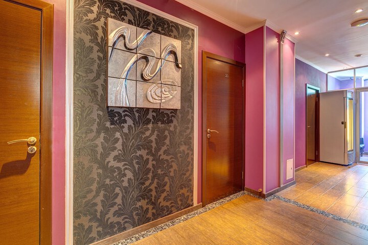 Ballroom/Hall 32 of 36