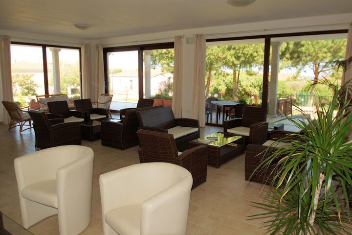 Hotel Interior 6 of 32