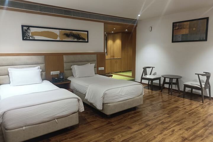 Room 22 of 35