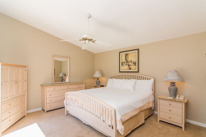 Room 41 of 270