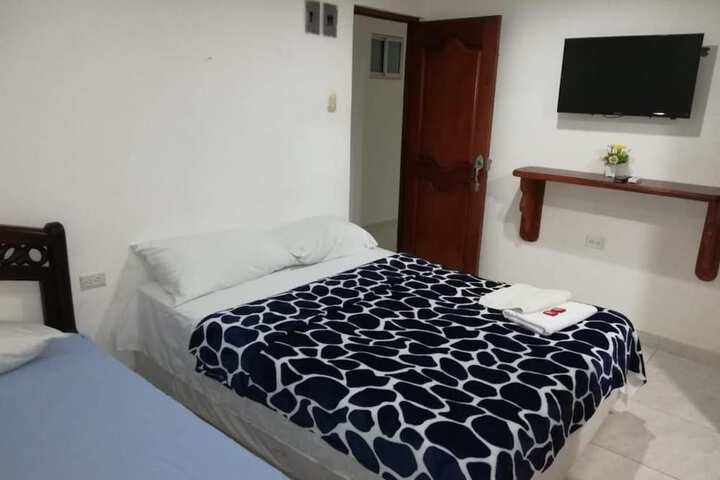 Room 11 of 24