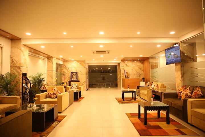 Hotel Interior 6 of 32