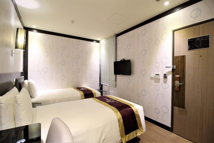 Room 39 of 63