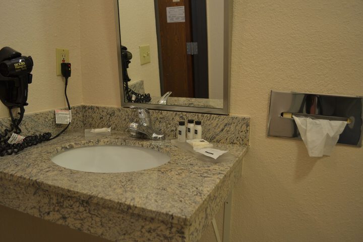 Bathroom sink