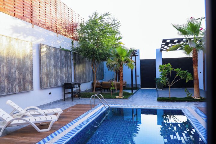 Pool 164 of 178