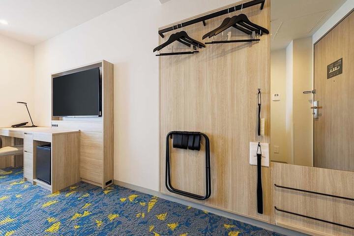 Room 22 of 39
