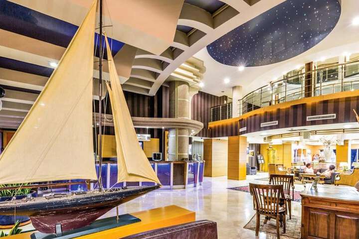 Lobby Photo