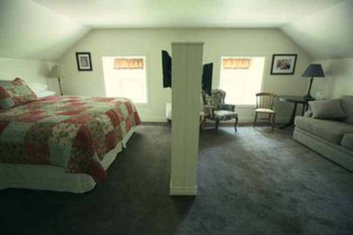 Room 25 of 39