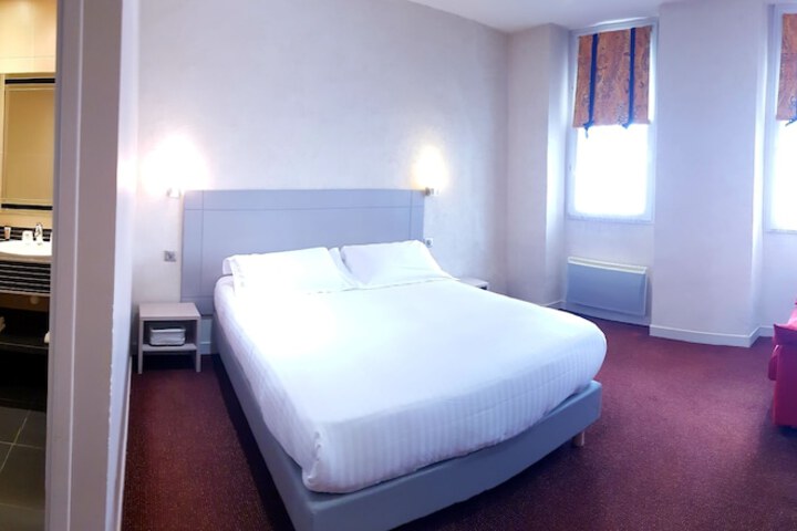 Room 25 of 56