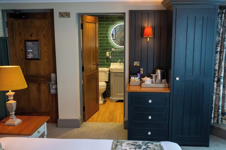 Room 18 of 51