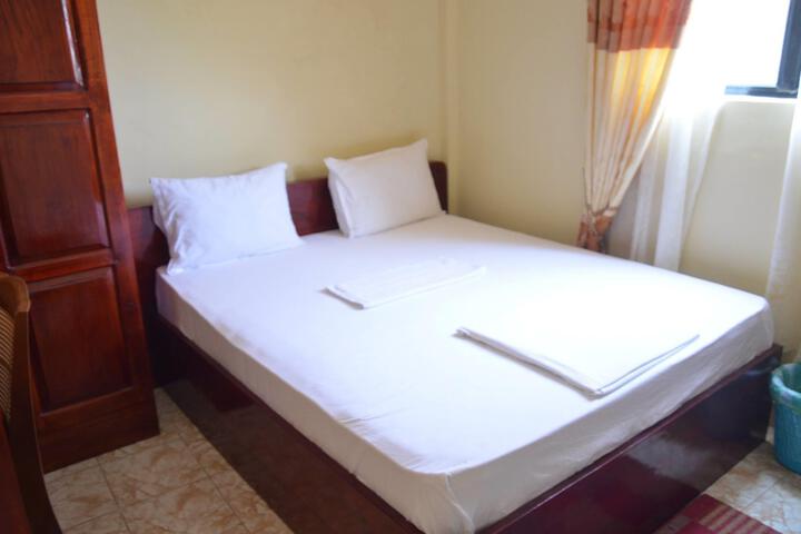 Room 3 of 5