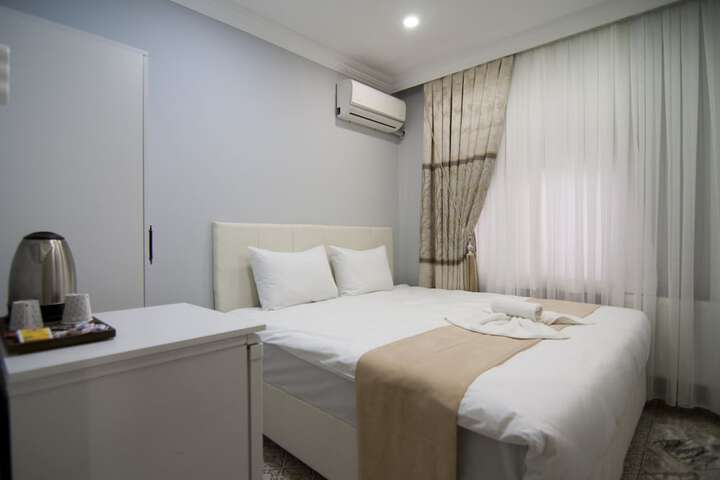 Room 45 of 83