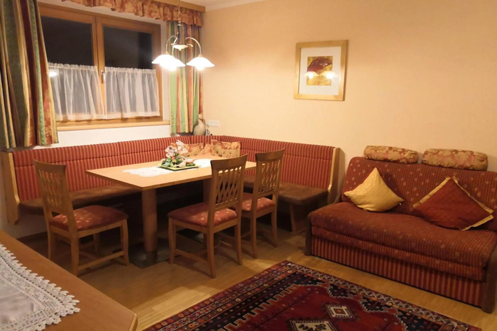 Room 3 of 16