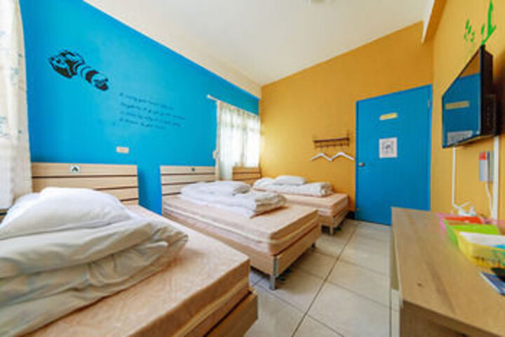 Room 9 of 51