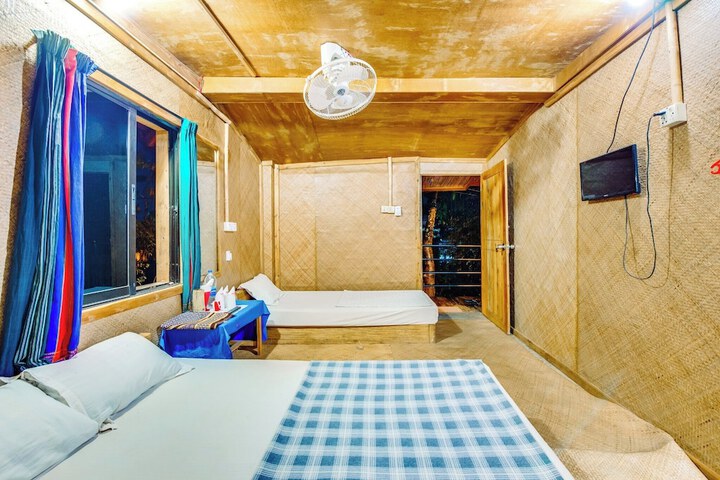 Room 28 of 64