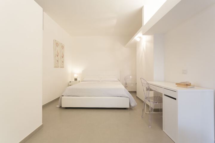 Room 42 of 78