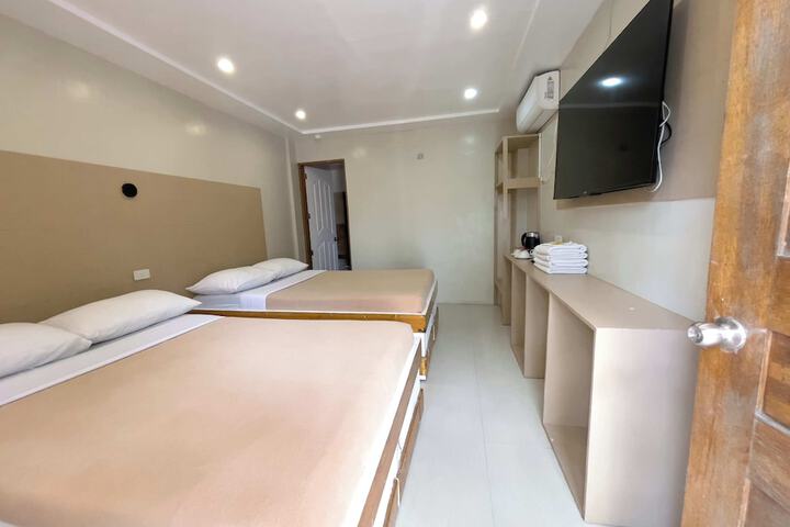 Room 21 of 72