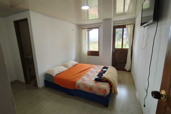 Room 42 of 66