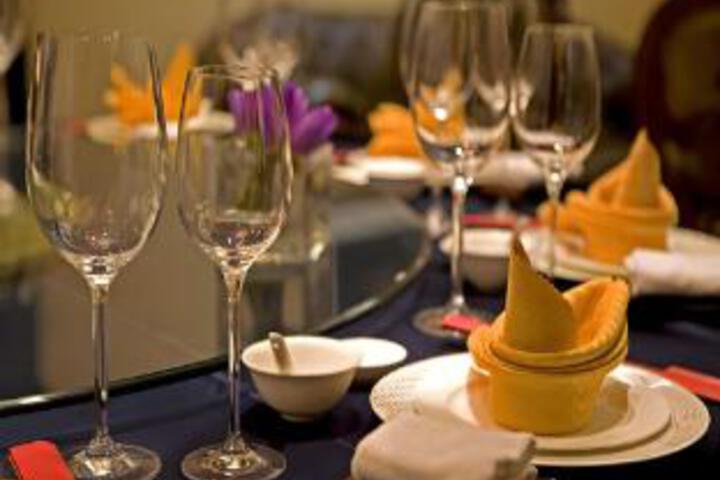Dining 19 of 23