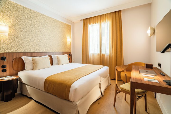 Room 35 of 90