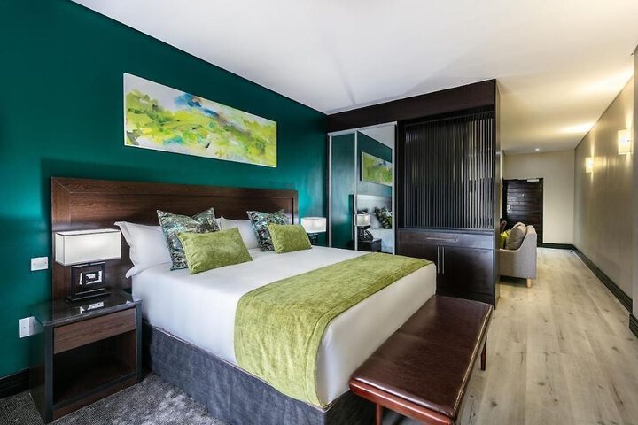 Room 5 of 67