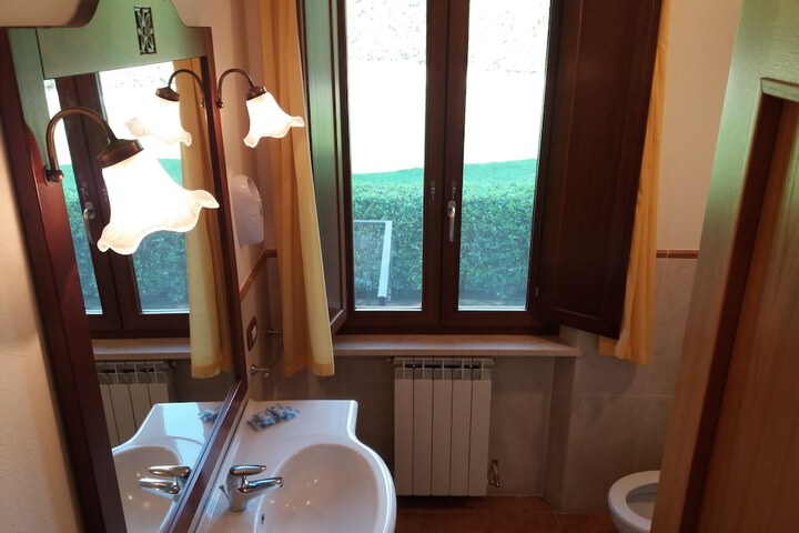 Room 30 of 84