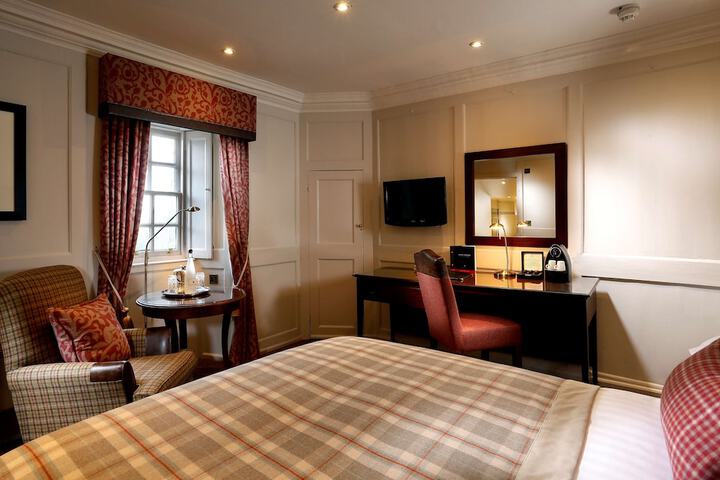 Room 15 of 71