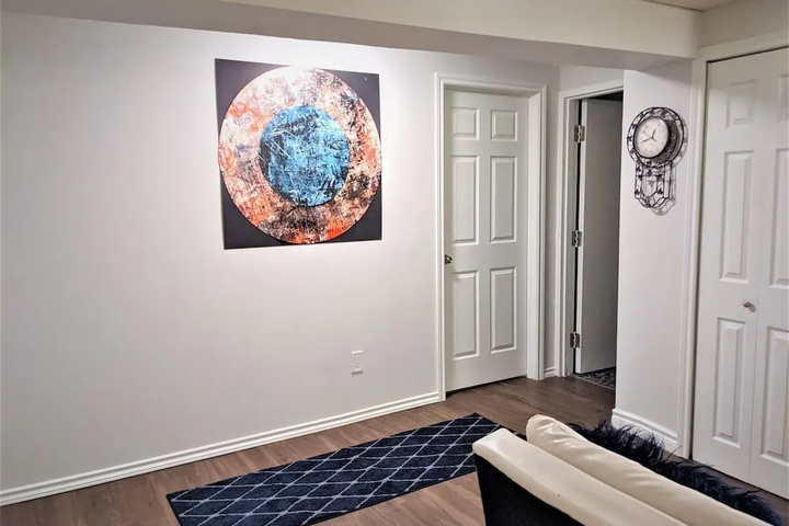 Room 11 of 20