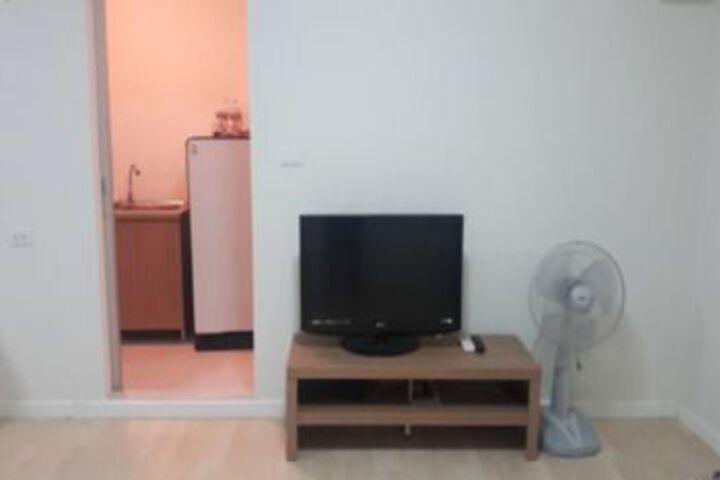 Room 18 of 28