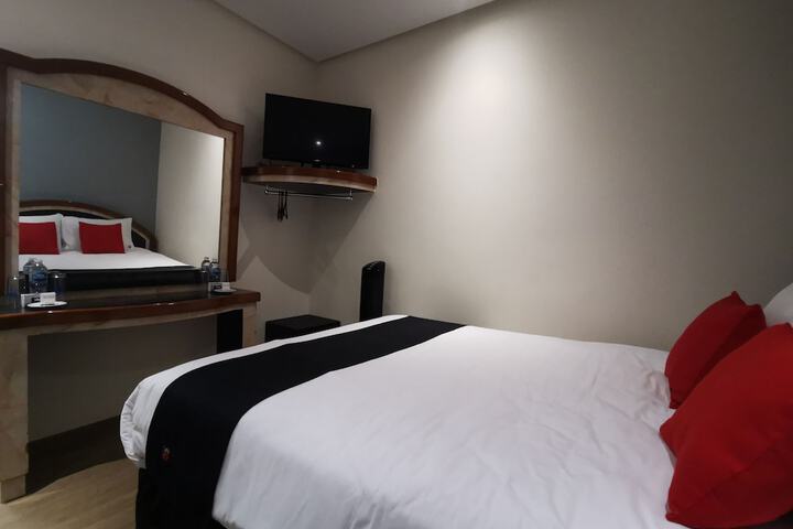 Room 21 of 34