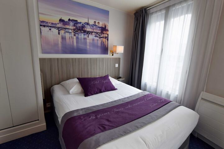 Room 20 of 40