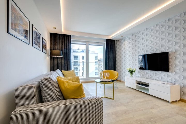 Room 120 of 181