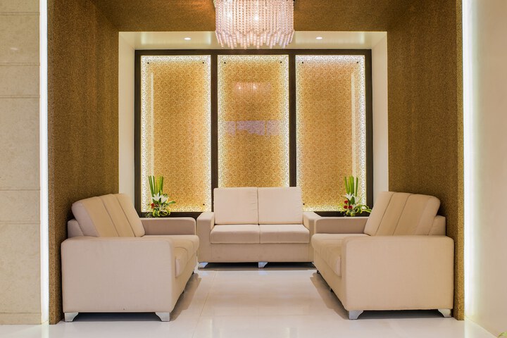 Hotel Interior 7 of 39