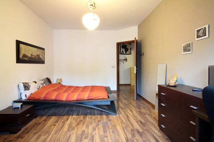 Room 13 of 26