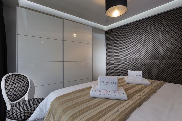 Room 85 of 645