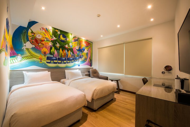 Room 58 of 96