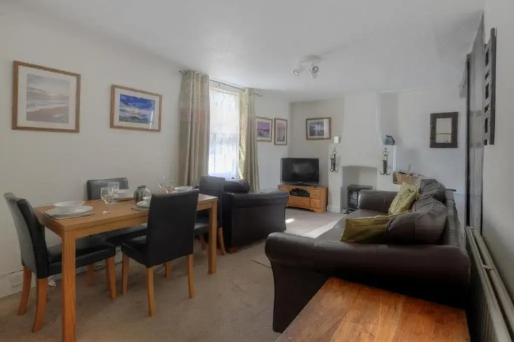 Room 2 of 14