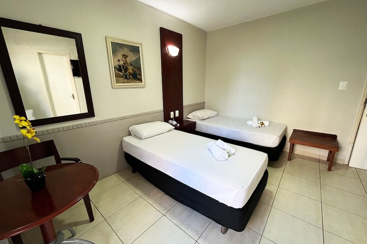 Room 25 of 67