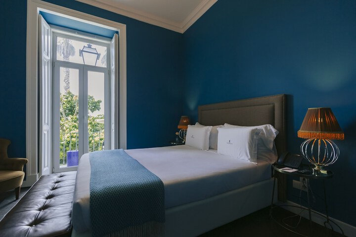 Room 46 of 245