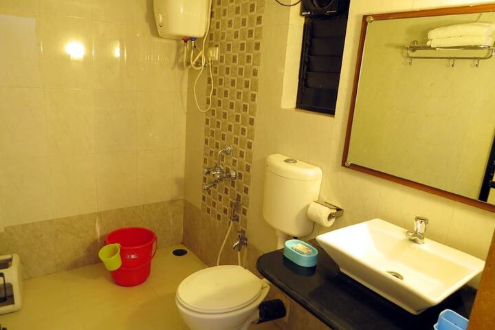 Room 14 of 26