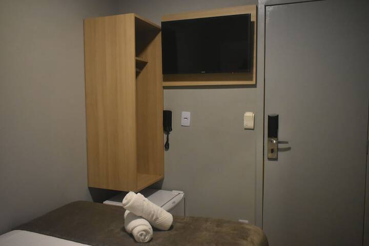 Room 11 of 31