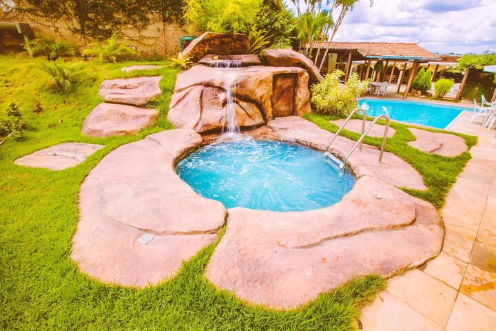 Pool 28 of 54