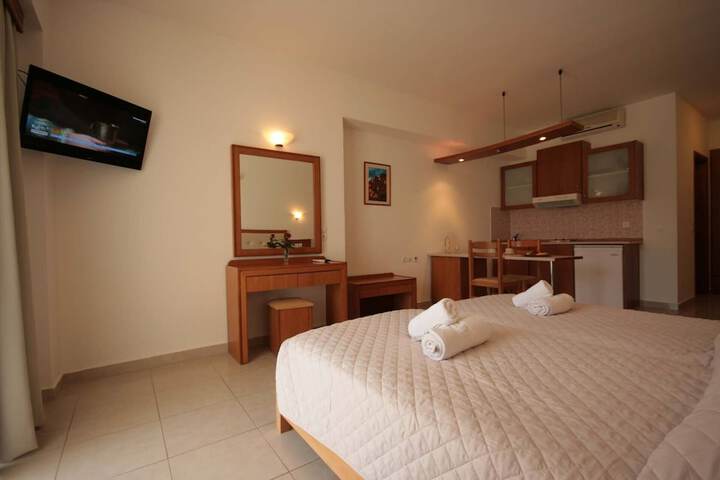 Room 27 of 78