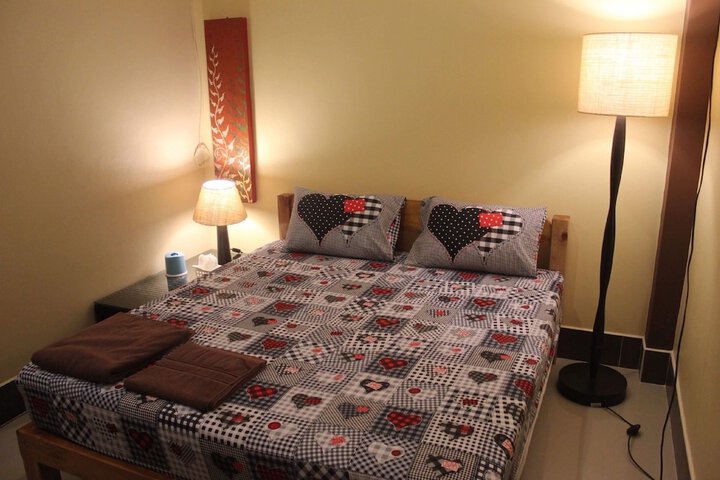 Room 2 of 32