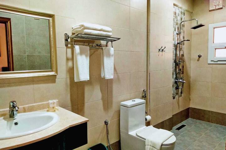 Room 42 of 69