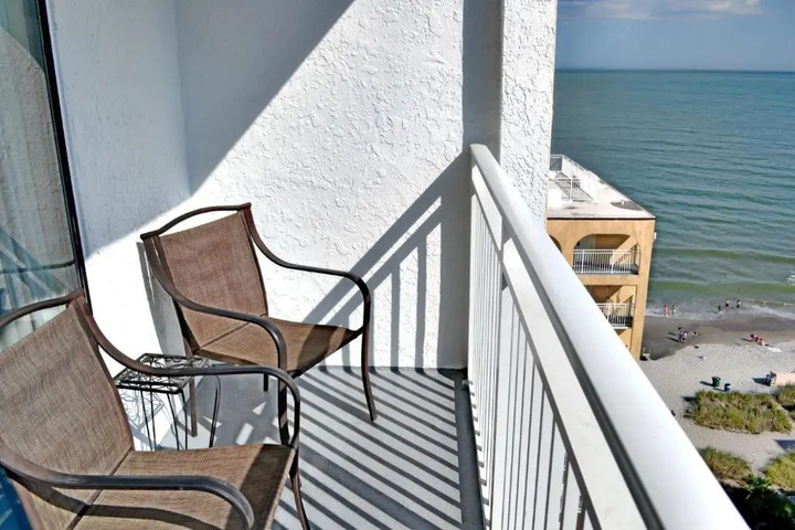 Terrace/Patio 6 of 12
