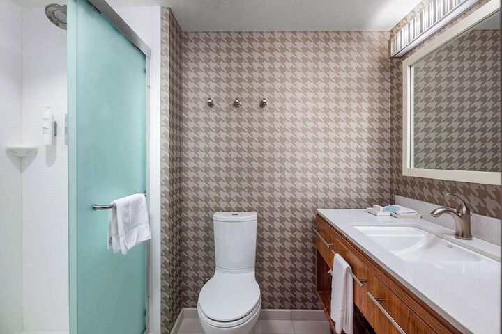 Bathroom shower